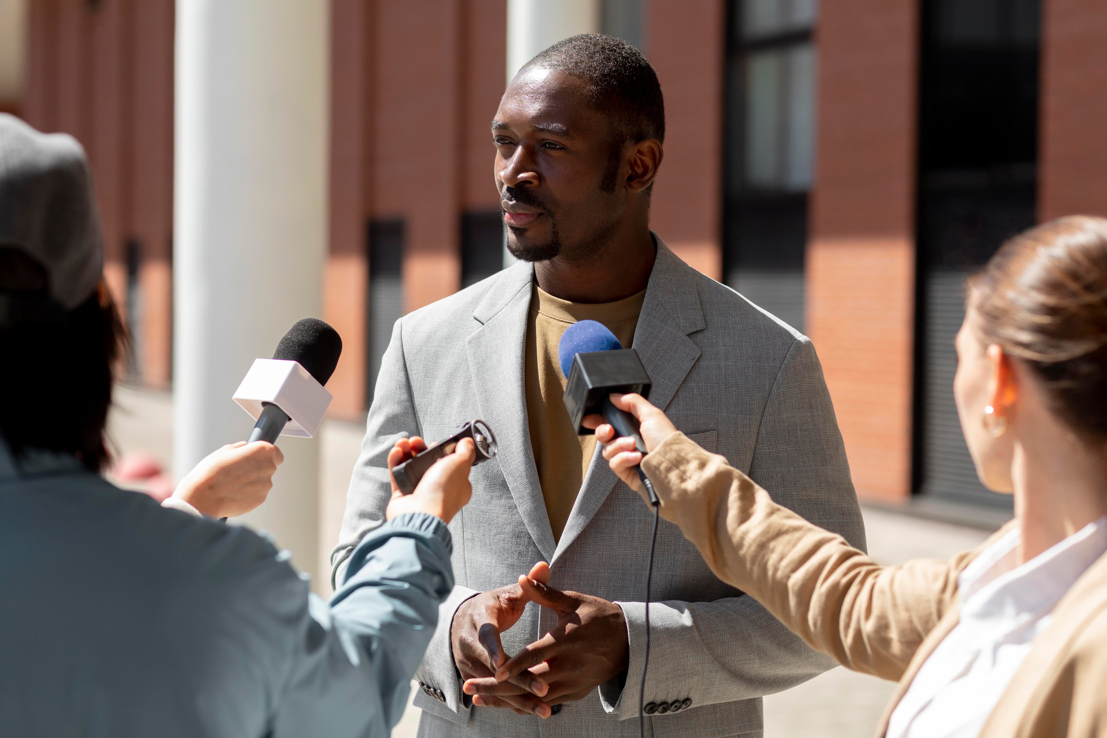 EXECUTIVE CERTIFICATE IN POLITICS AND COMMUNICATION STUDIES